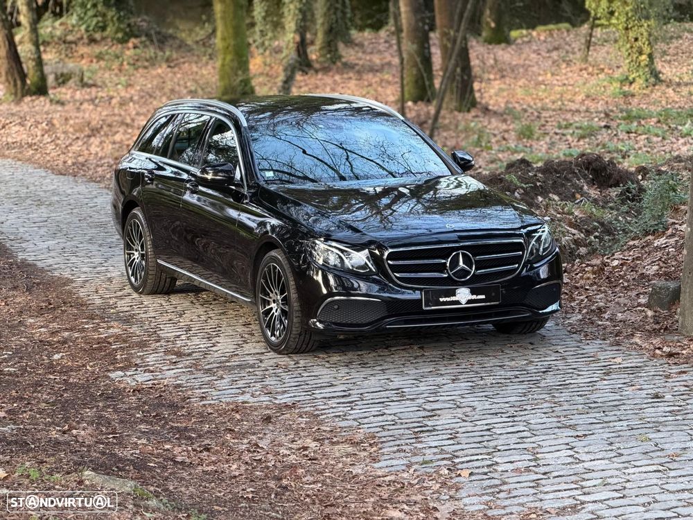 Mercedes-Benz E 300 de AMG Line - 1