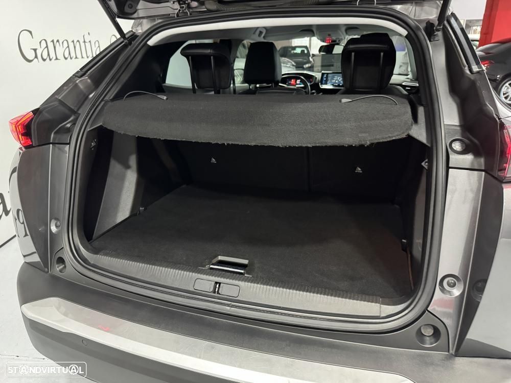 Peugeot 2008 PureTech 100 Allure - 44