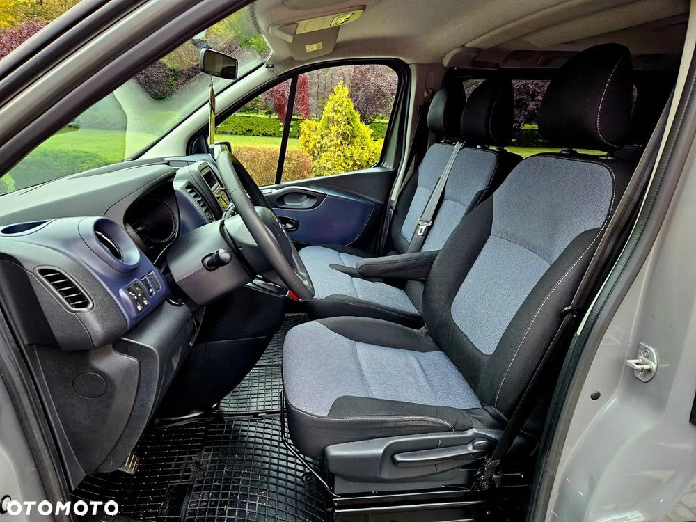 Opel Vivaro - 15