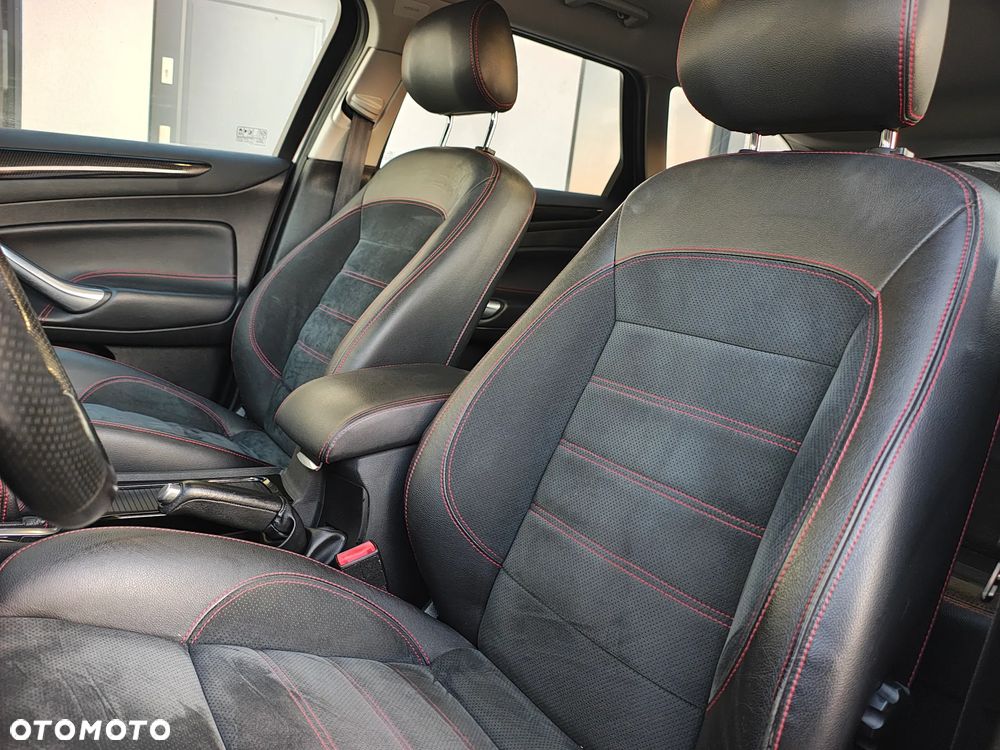 Ford Mondeo 2.0 TDCi Titanium S - 31