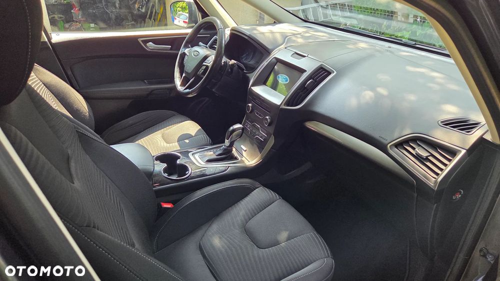 Ford S-Max - 8