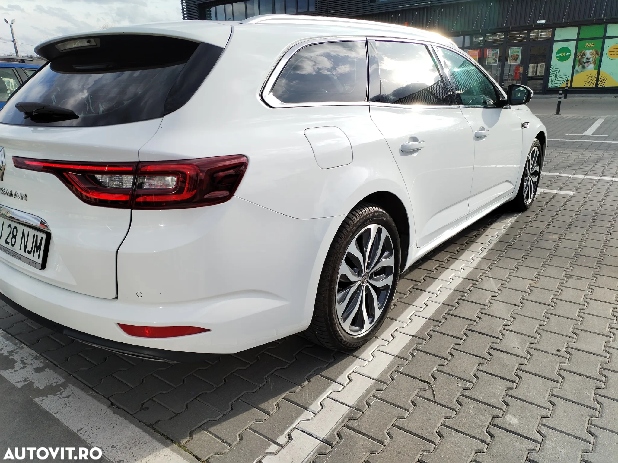 Renault Talisman Grandtour TCe 225 EDC GPF BUSINESS EDITION - 17