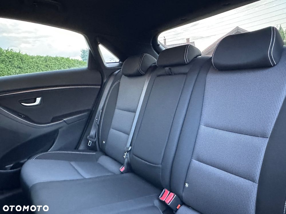 Hyundai i30 blue 1.6 GDI Passion - 29