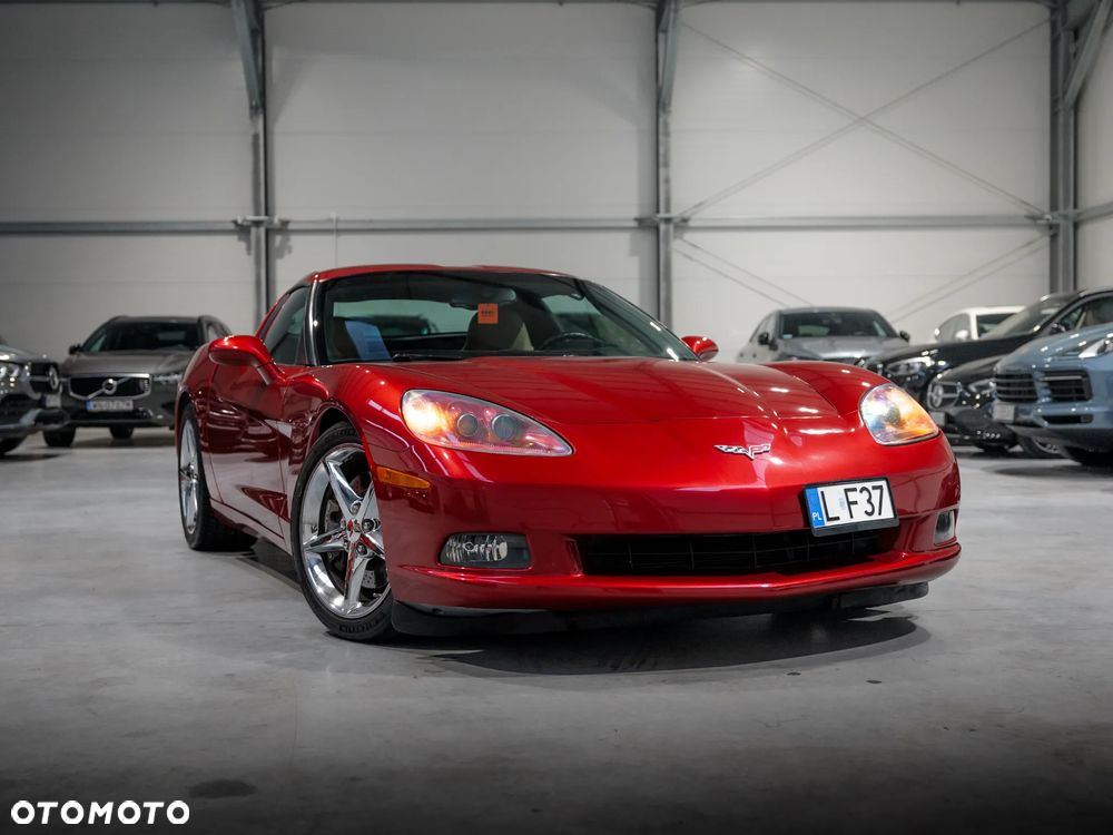 Chevrolet Corvette - 14