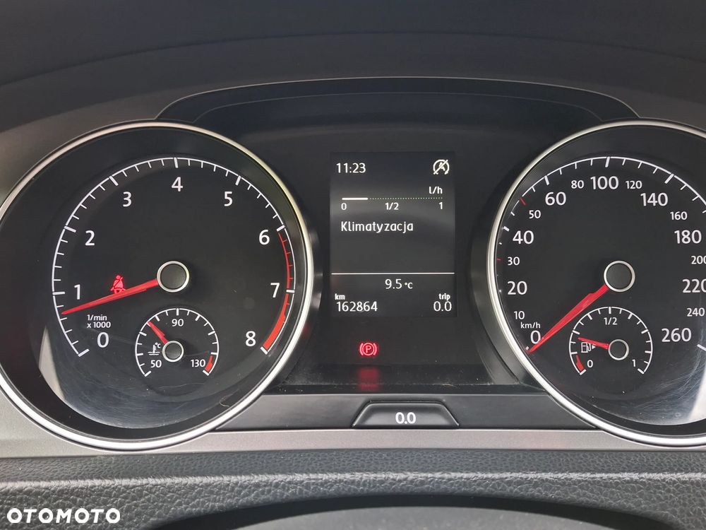 Volkswagen Golf 1.2 TSI BlueMotion Technology Comfortline - 28