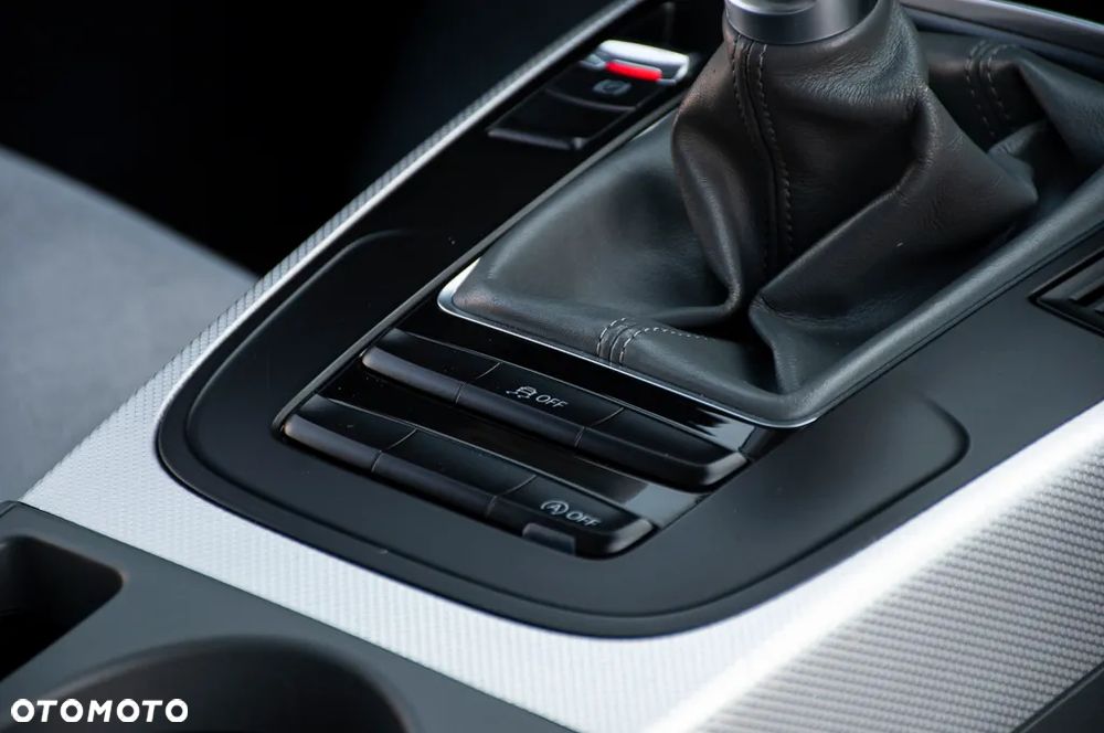 Audi A4 Limousine 1.8 TFSI S line Sportpaket - 23