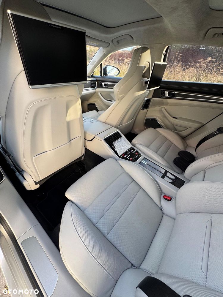 Porsche Panamera Turbo - 29