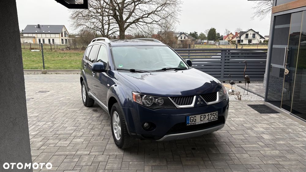 Mitsubishi Outlander 2.4 Intense - 1