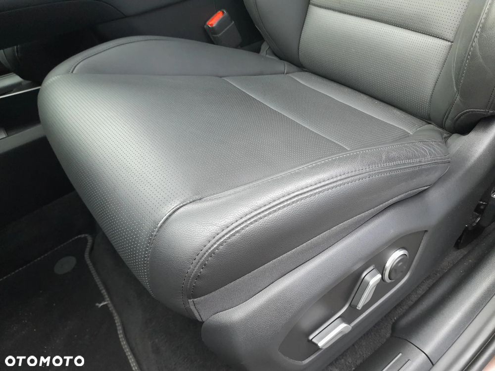 Hyundai Santa Fe 1.6 T-GDI HEV Platinum 4WD 7os - 12