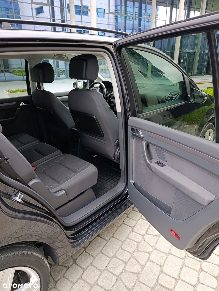 Volkswagen Touran 2.0 TDI DPF BlueMotion Technology Life - 9