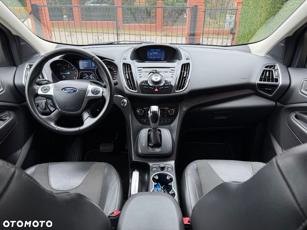 Ford Kuga 2.0 TDCi 4x4 ST-Line - 24