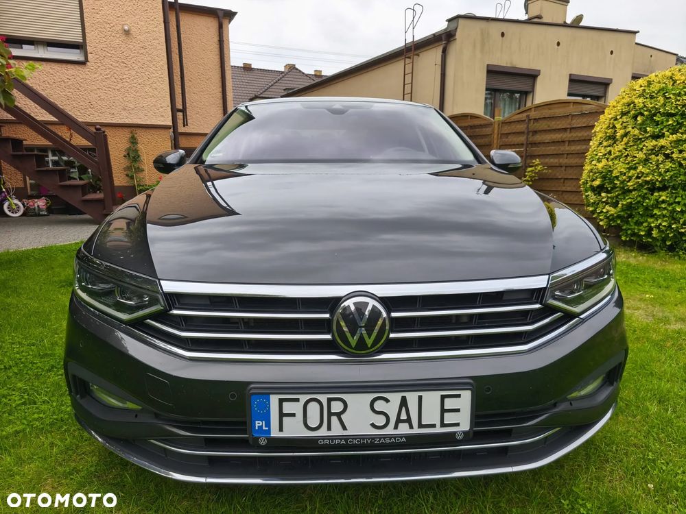 Volkswagen Passat 2.0 TSI Elegance DSG - 2