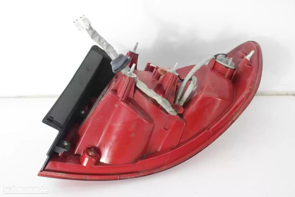 FAROLIM TRASEIRO ESQUERDO HYUNDAI SANTA FÉ II 2007 -924012B000 - 2