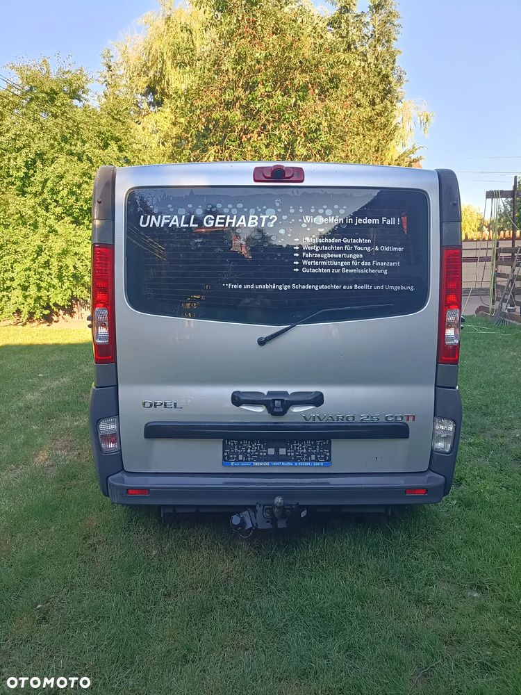Opel Vivaro - 19