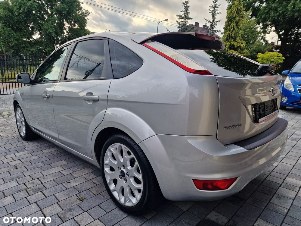 Ford Focus 1.8 FF Trend - 9