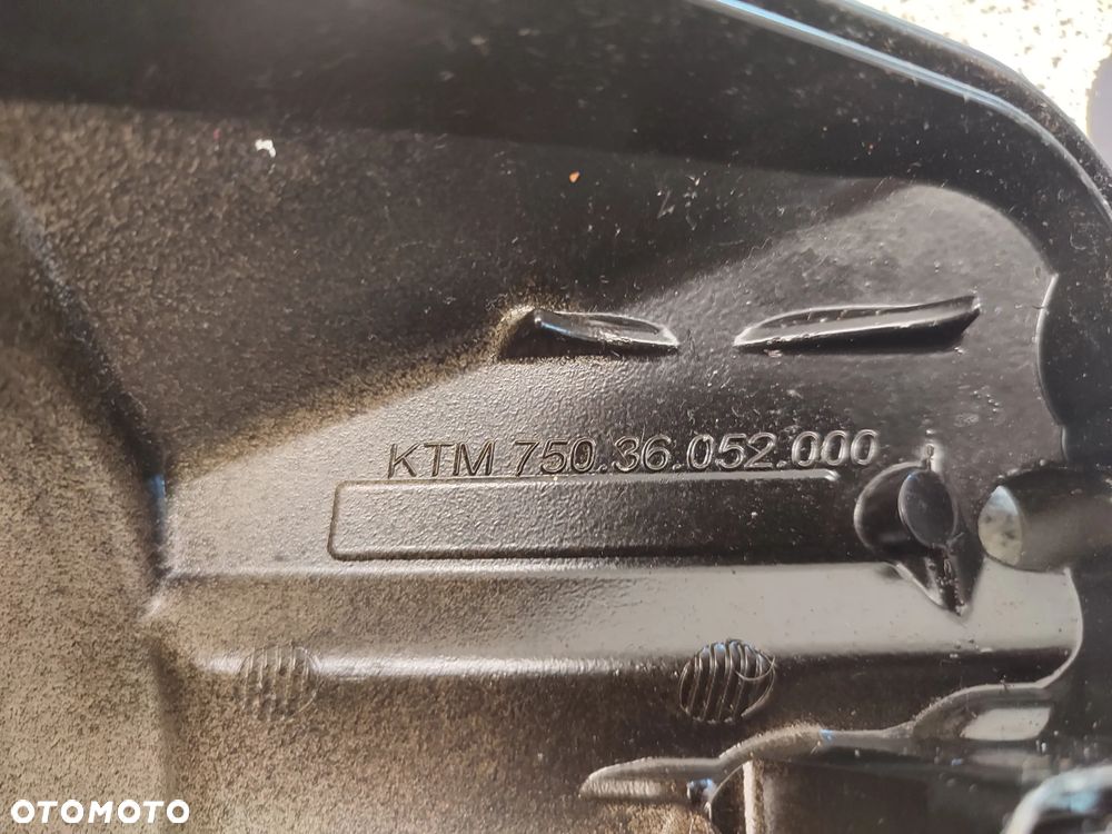 Dekiel, pokrywa silnika KTM Enduro 690 - 14