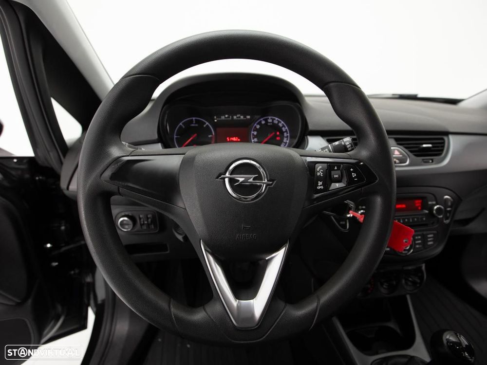 Opel Corsa Van Outro - 12