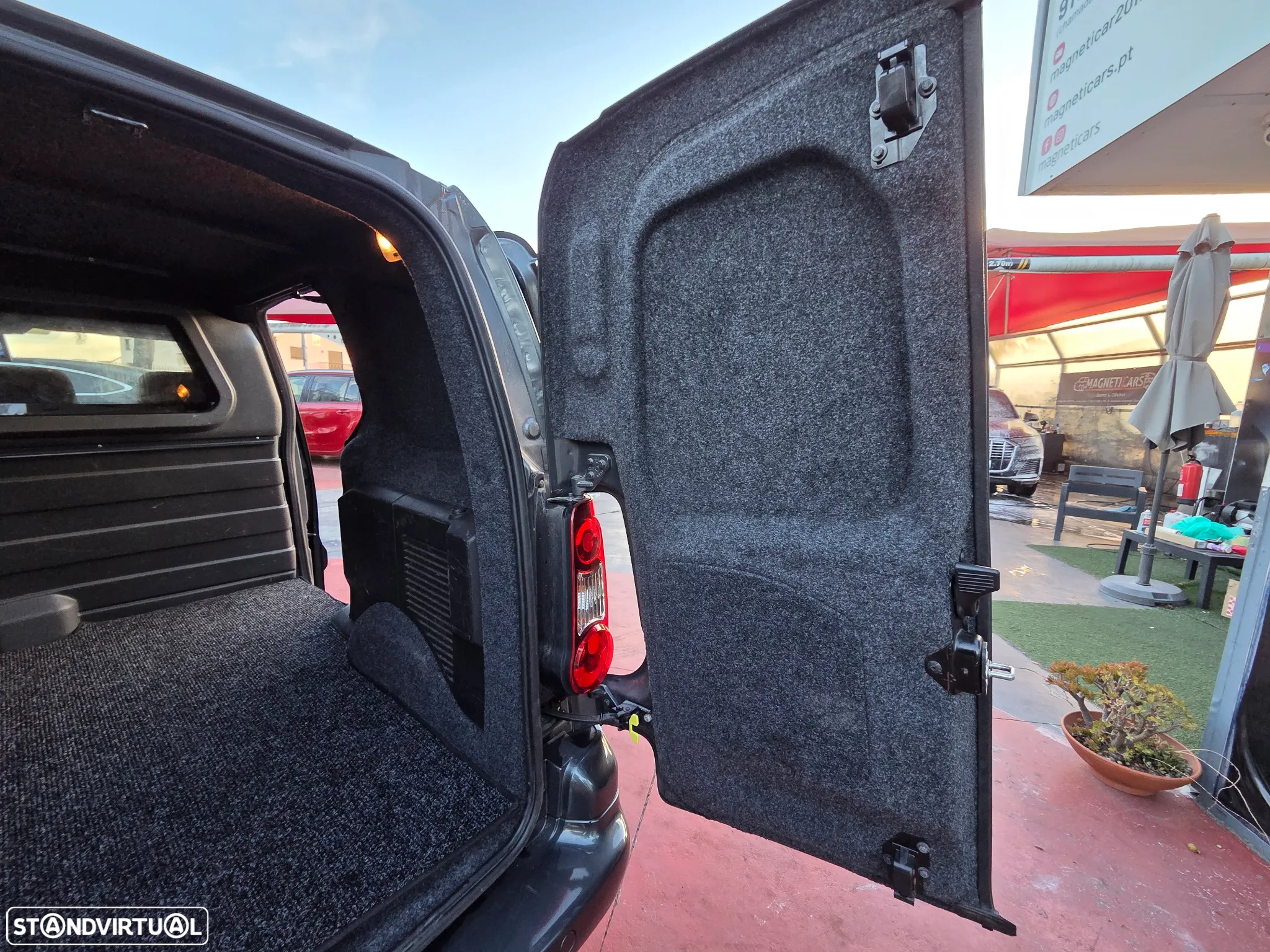 Citroën Berlingo 1.6 BlueHDI 100cv ETG6 - 11
