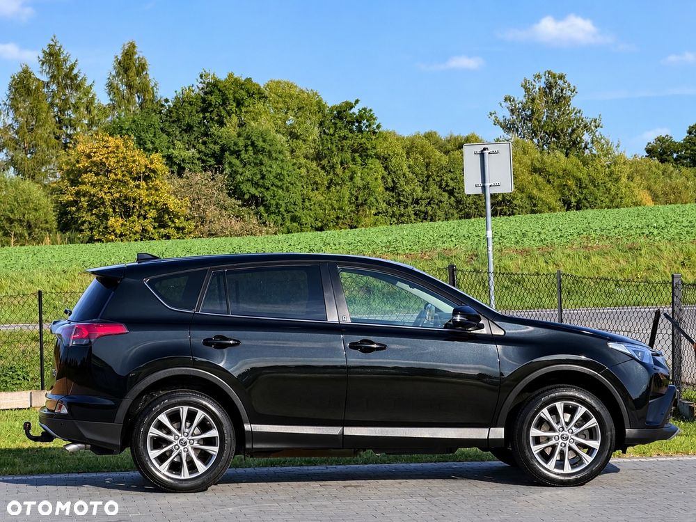 Toyota RAV4 2.0 4x4 Start&Stop Team Deutschland - 10