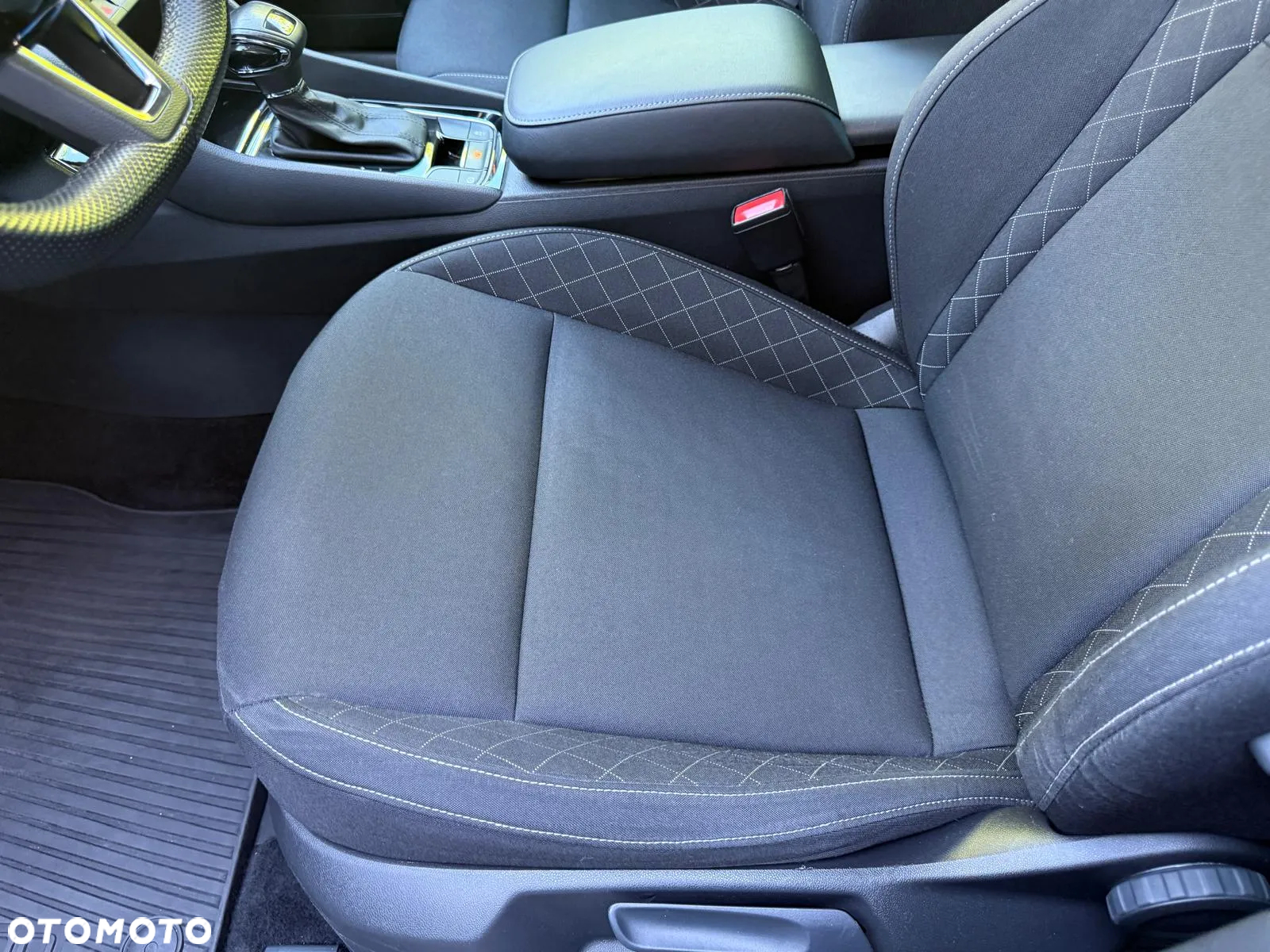 Skoda Karoq 2.0 TDI SCR 4x4 Ambition DSG - 17