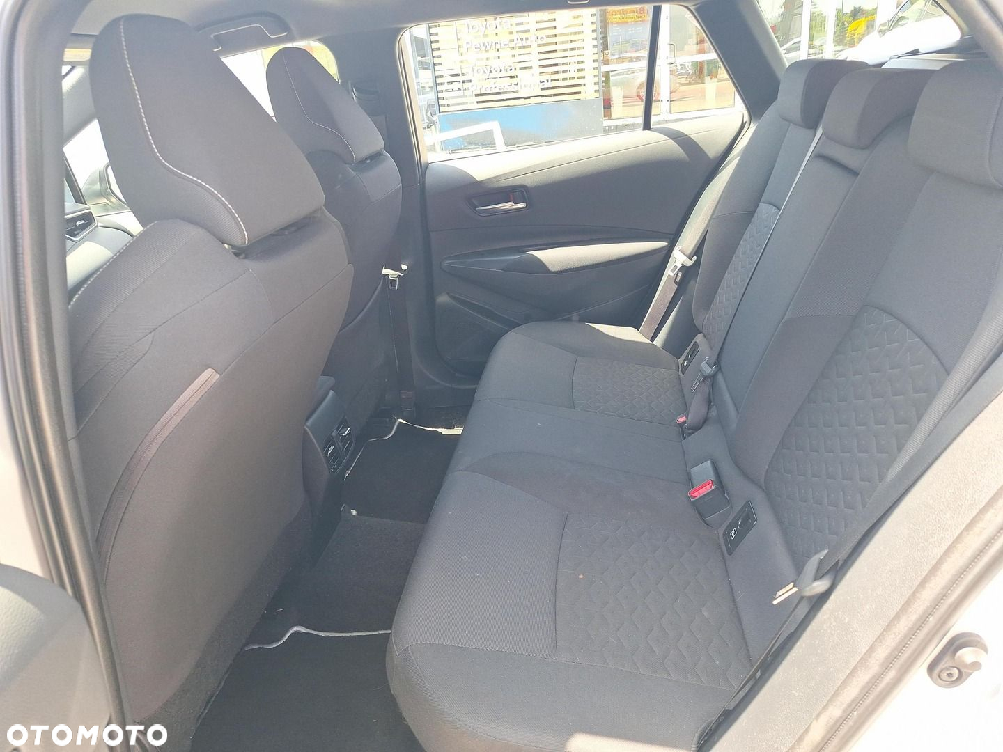 Toyota Corolla - 13