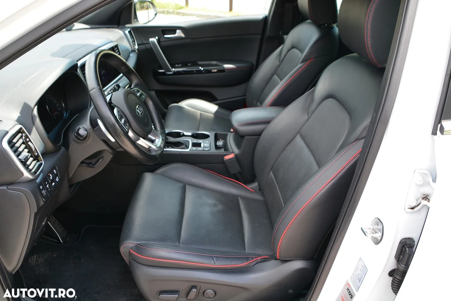 Kia Sportage 2.0 CRDI AWD Eco-Dynamics+ (48V M-H) Aut. GT LINE - 7