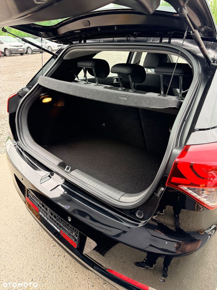 Hyundai i20 blue 1.2 Advantage - 11