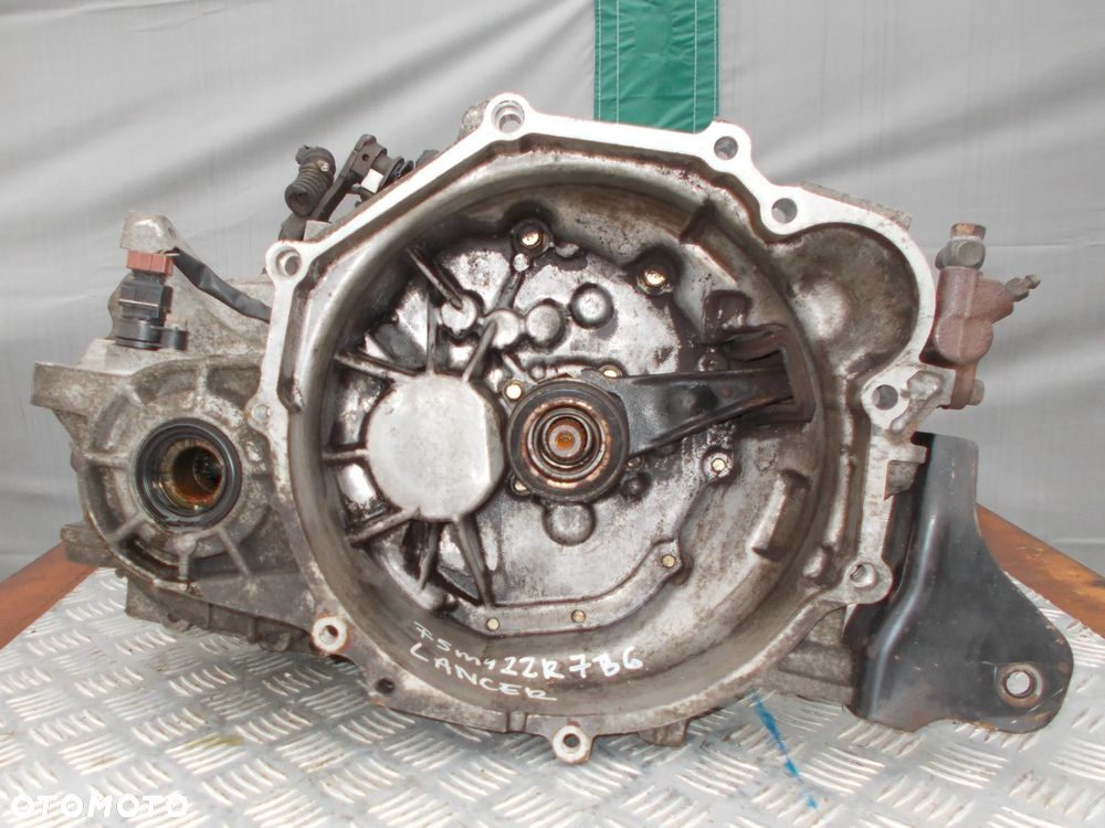 Mitsubishi Lancer VII - skrzynia biegów 2.0 16V F5M4 F5M422R7B6 - 1