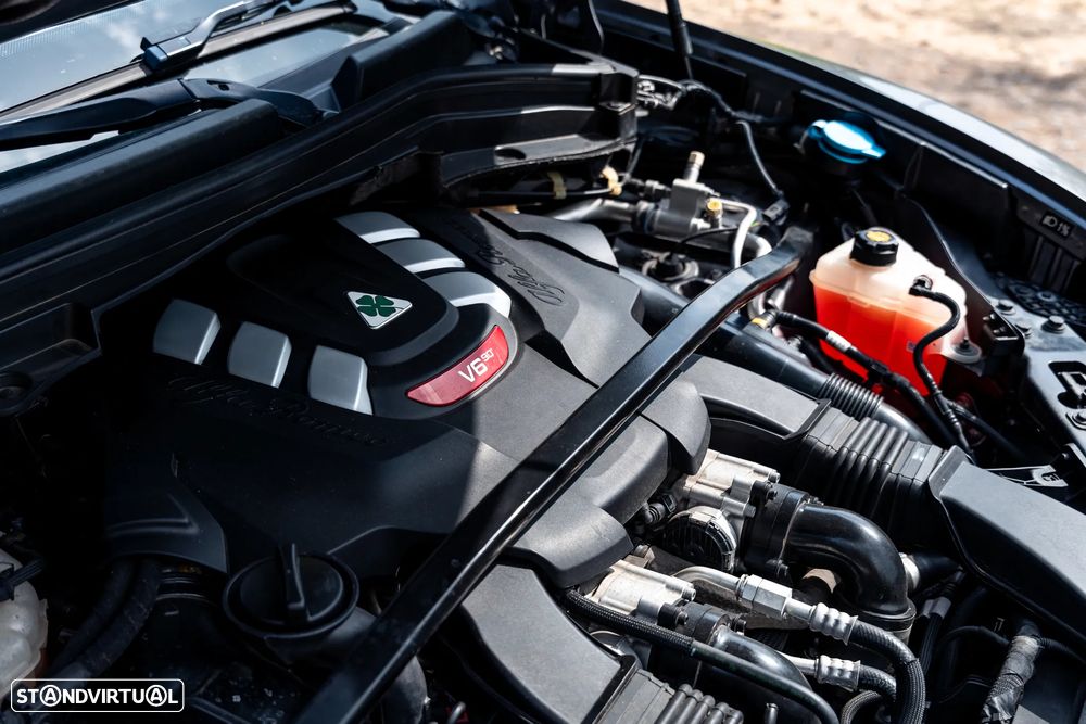 Alfa Romeo Stelvio V6 2.9 Bi-Turbo AT8-Q4 Quadrifoglio - 9