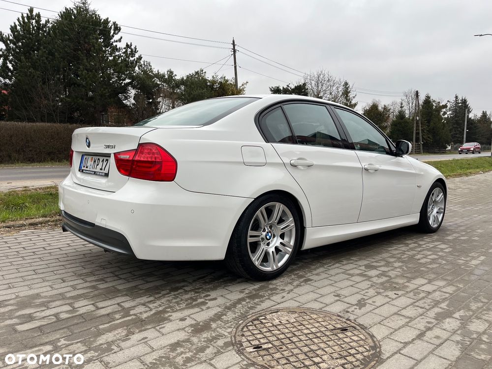 BMW Seria 3 318i Edition Sport - 4