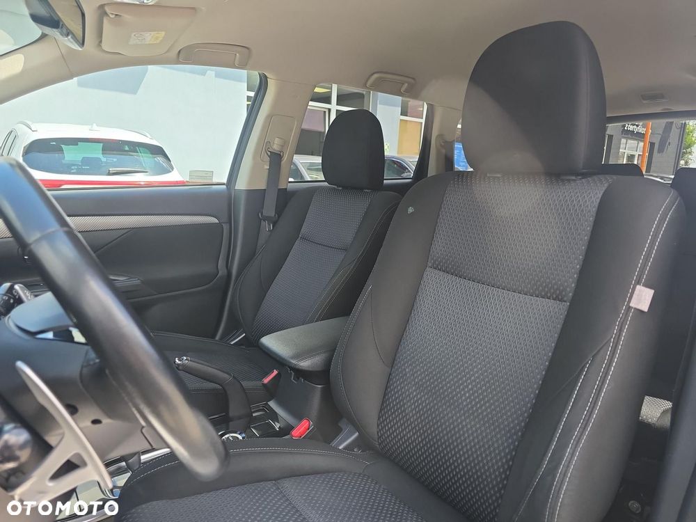 Mitsubishi Outlander 2.0 Intense 4WD CVT - 10