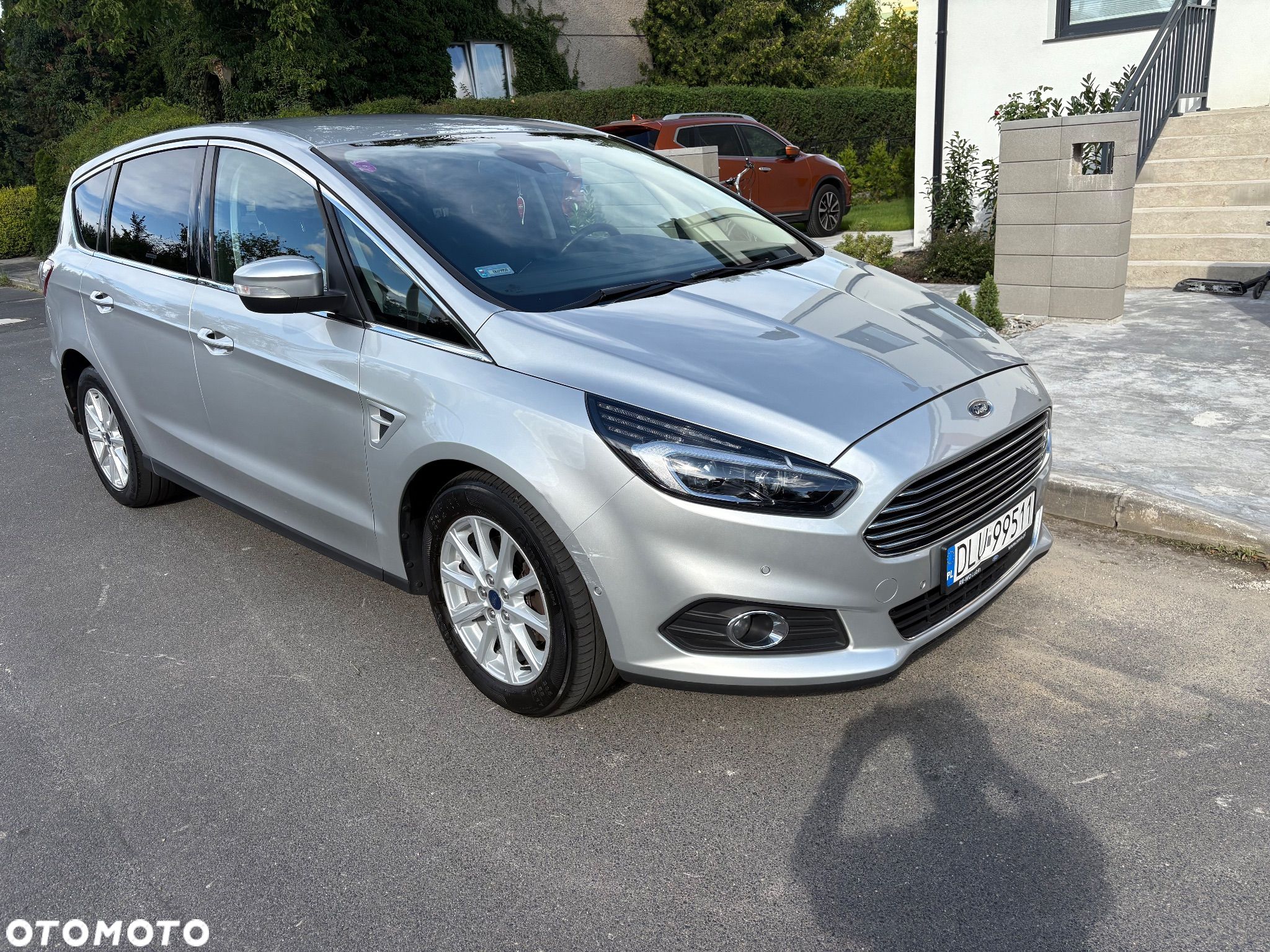 Ford S-Max 2.0 TDCi Titanium PowerShift - 1