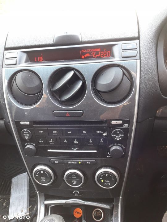 Mazda 02-08 Radioodtwarzacz radio lift - 1