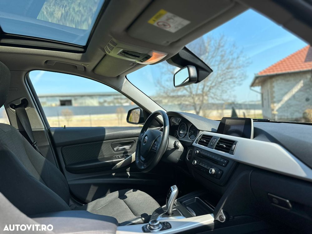 BMW Seria 3 318d Aut. - 35