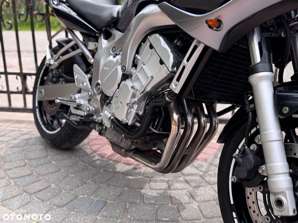 Yamaha FZ6 - 12