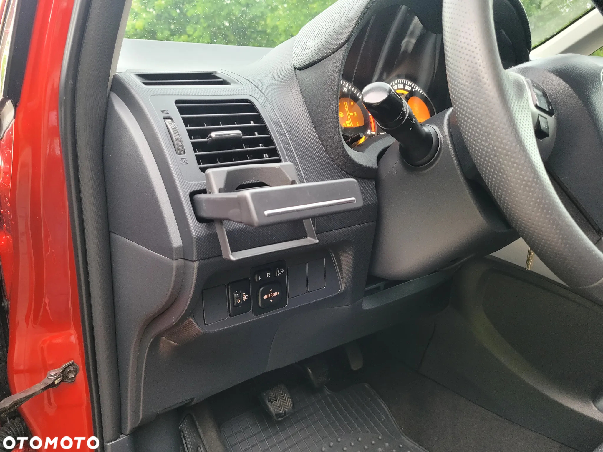 Toyota Auris 1.6 Premium + - 13