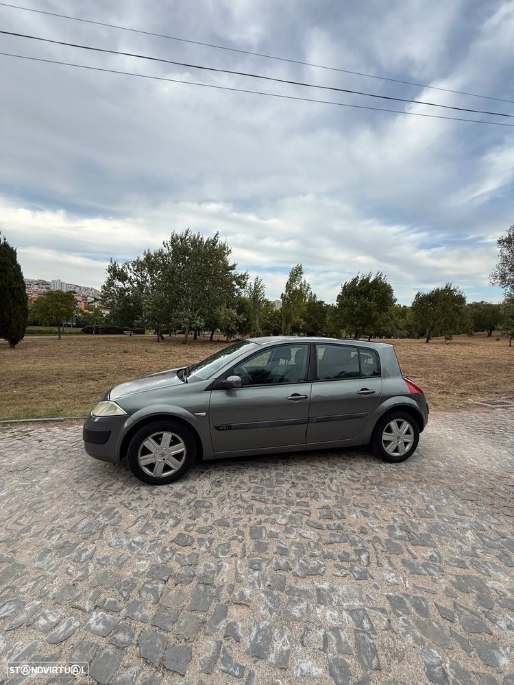 Renault Mégane 1.5 dCi L. Dynamique - 4