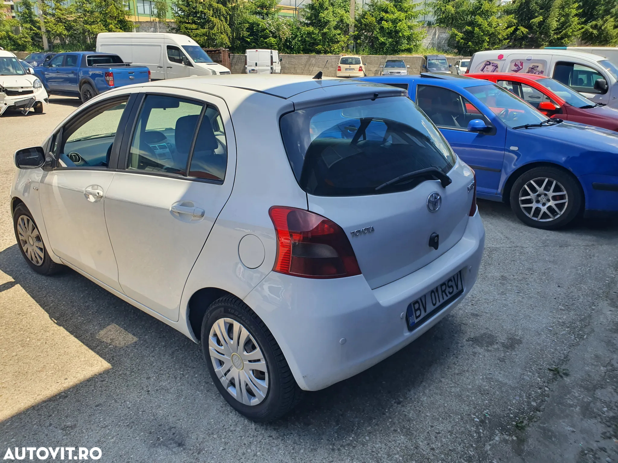 Toyota Yaris - 4