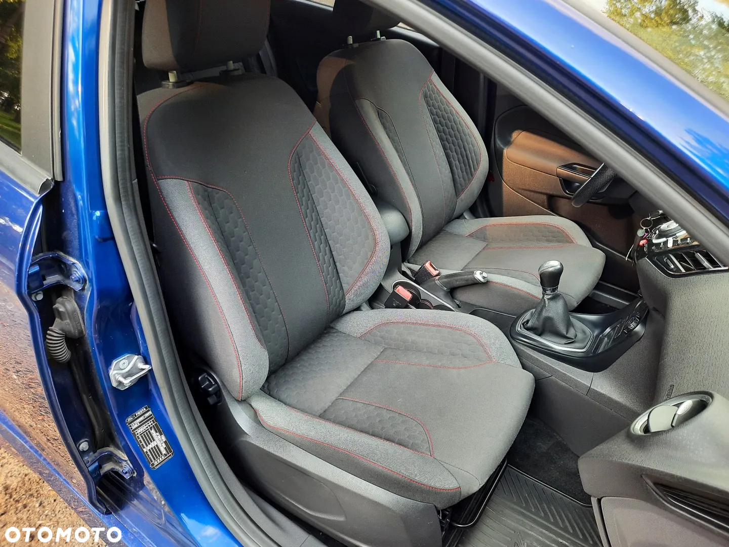 Ford Fiesta 1.0 EcoBoost Start-Stop ST-LINE - 24