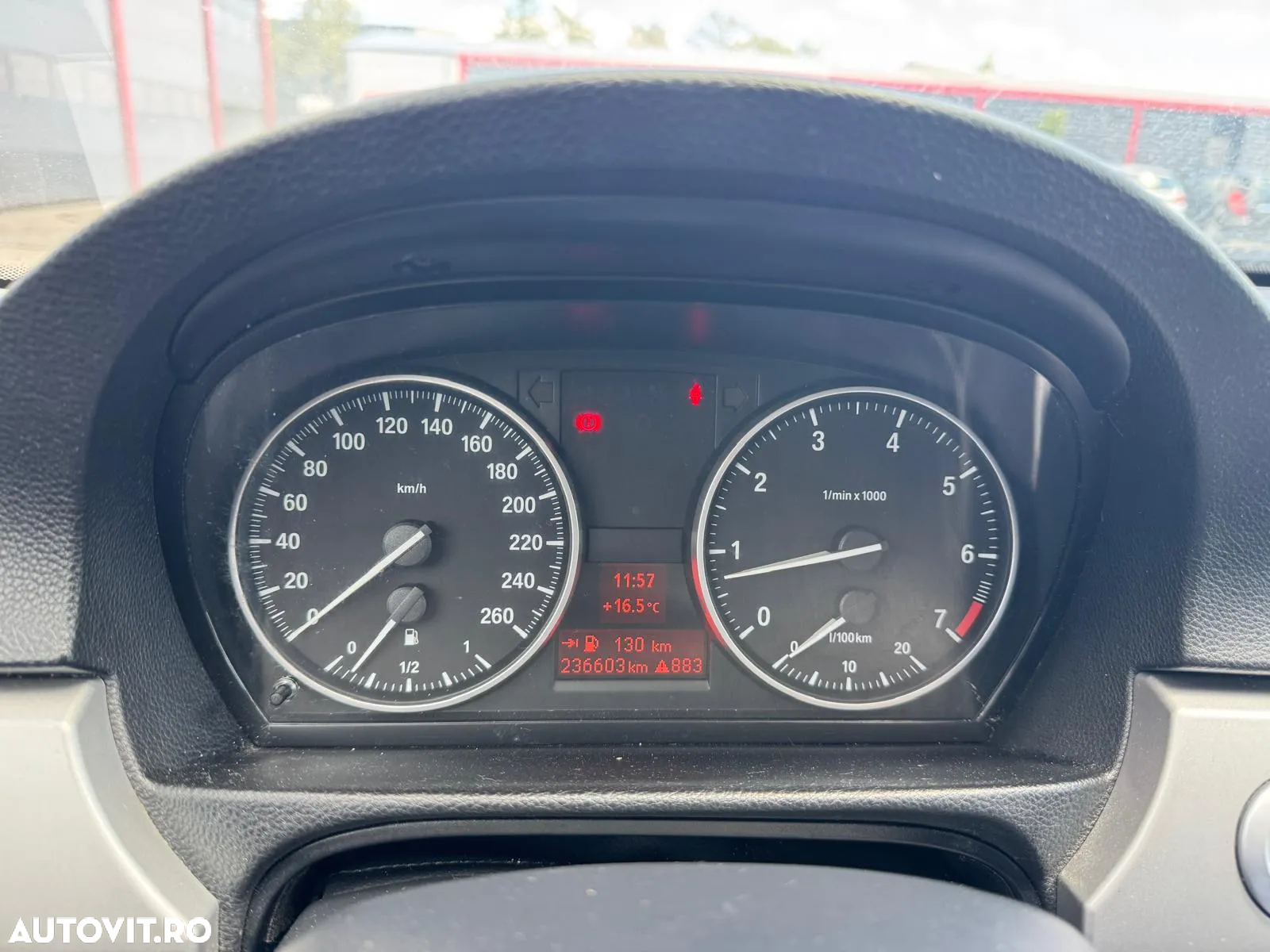 BMW Seria 3 318i Touring Edition Lifestyle - 12