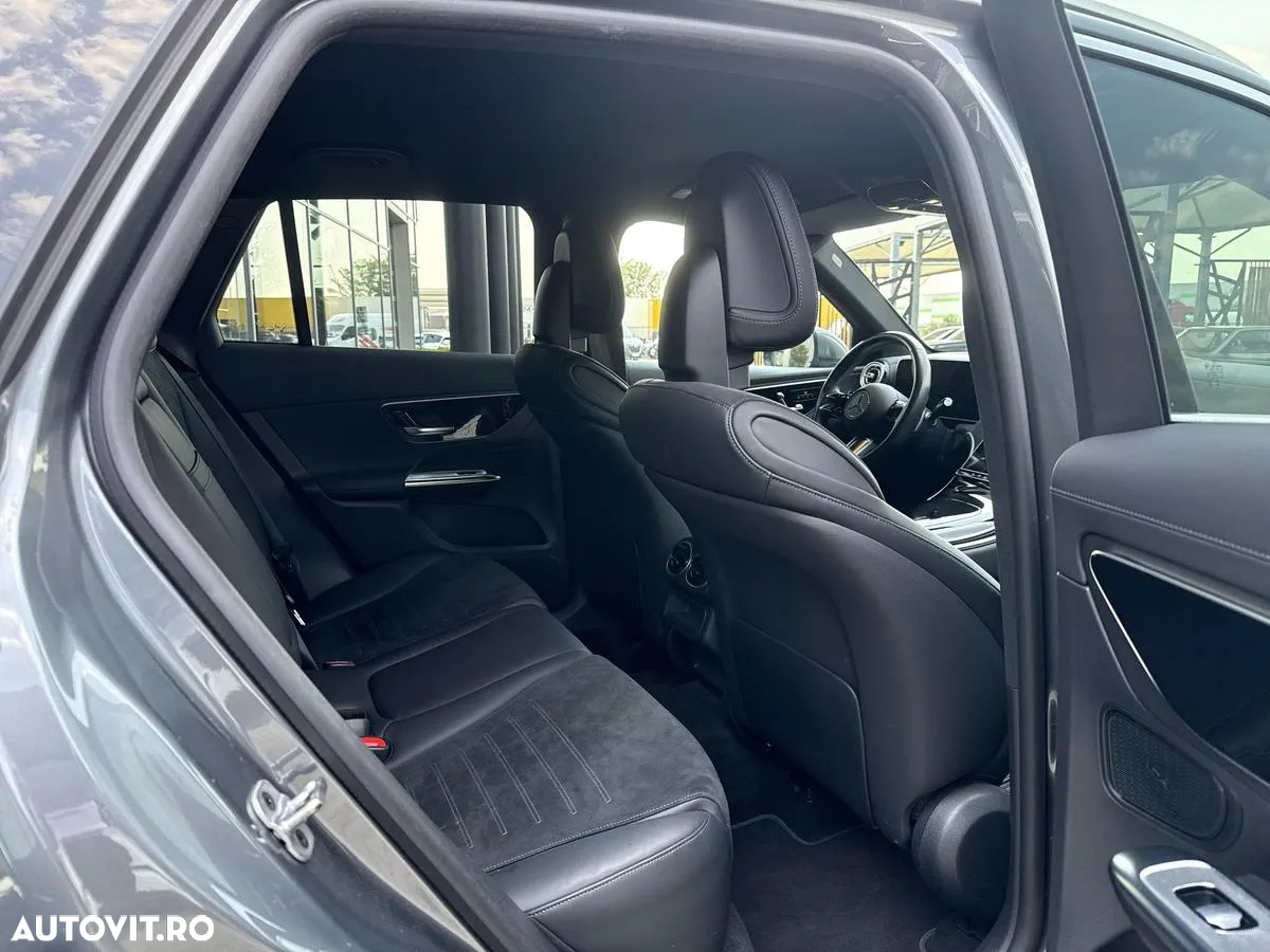 Mercedes-Benz GLC 300 de 4Matic 9G-TRONIC AMG Line Advanced - 16