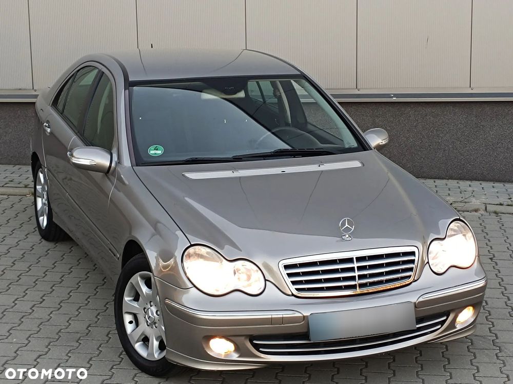 Mercedes-Benz Klasa C 200 Kompressor Automatik Elegance - 24