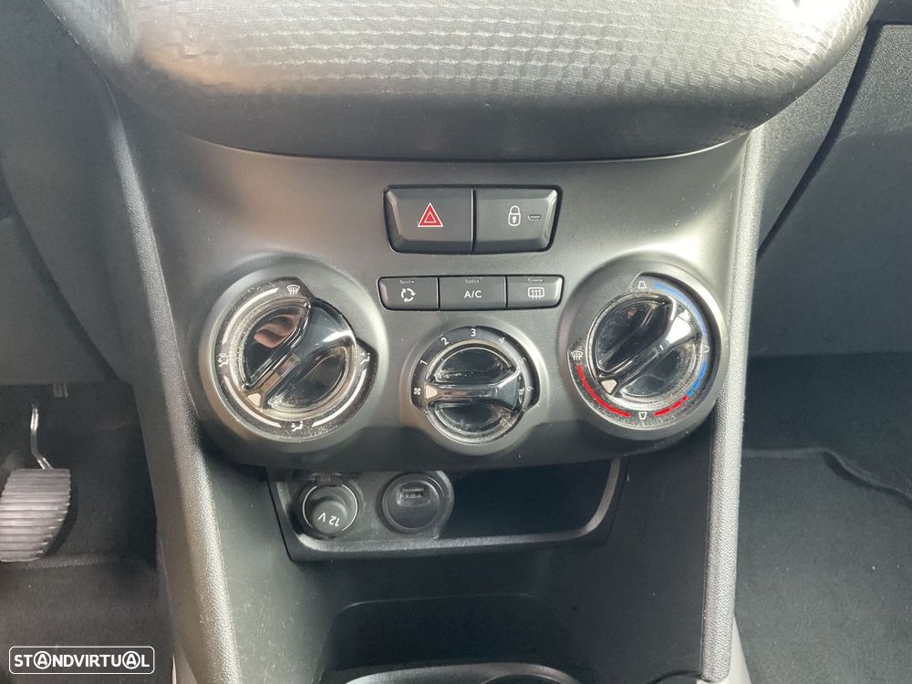 Peugeot 2008 1.2 PureTech Style - 25