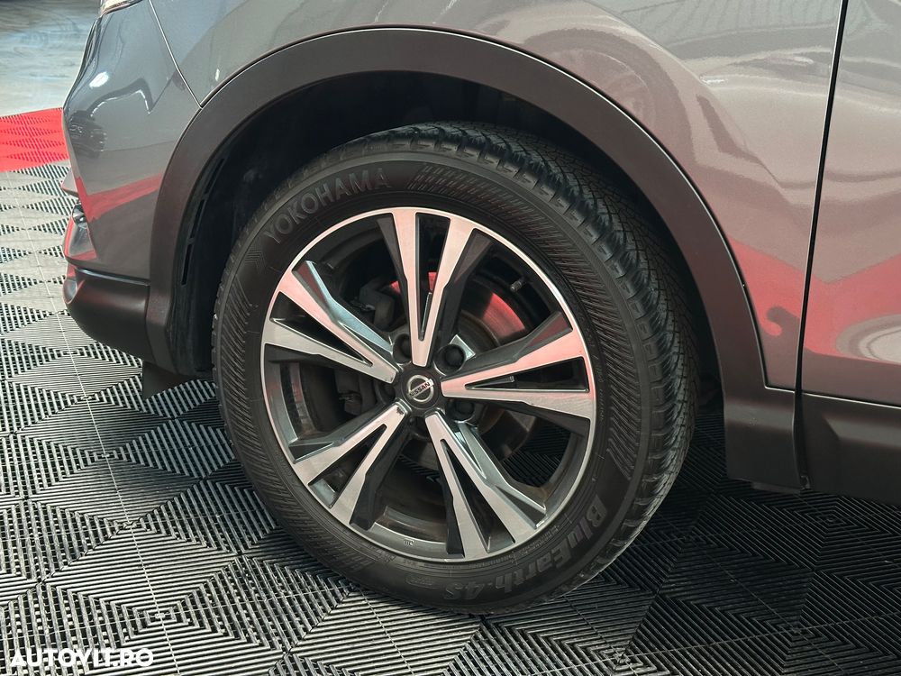 Nissan Qashqai 1.3 DIG-T N-CONNECTA - 40