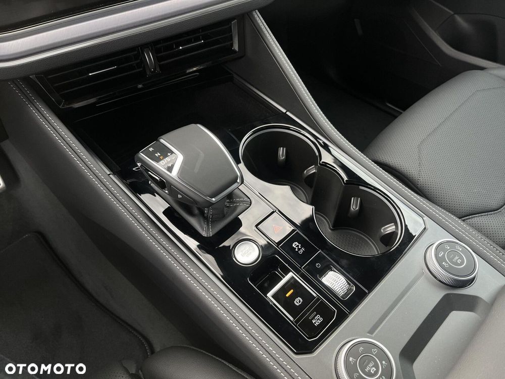 Volkswagen Touareg 3.0 V6 TDI 4Motion R-Line - 28