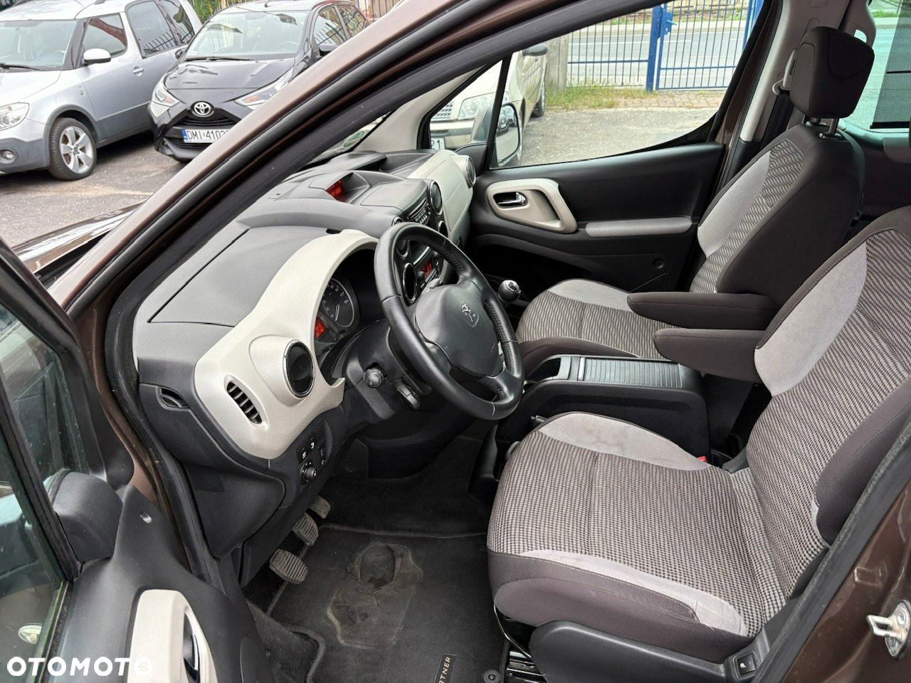 Peugeot Partner Tepee 120 VTi Active - 11