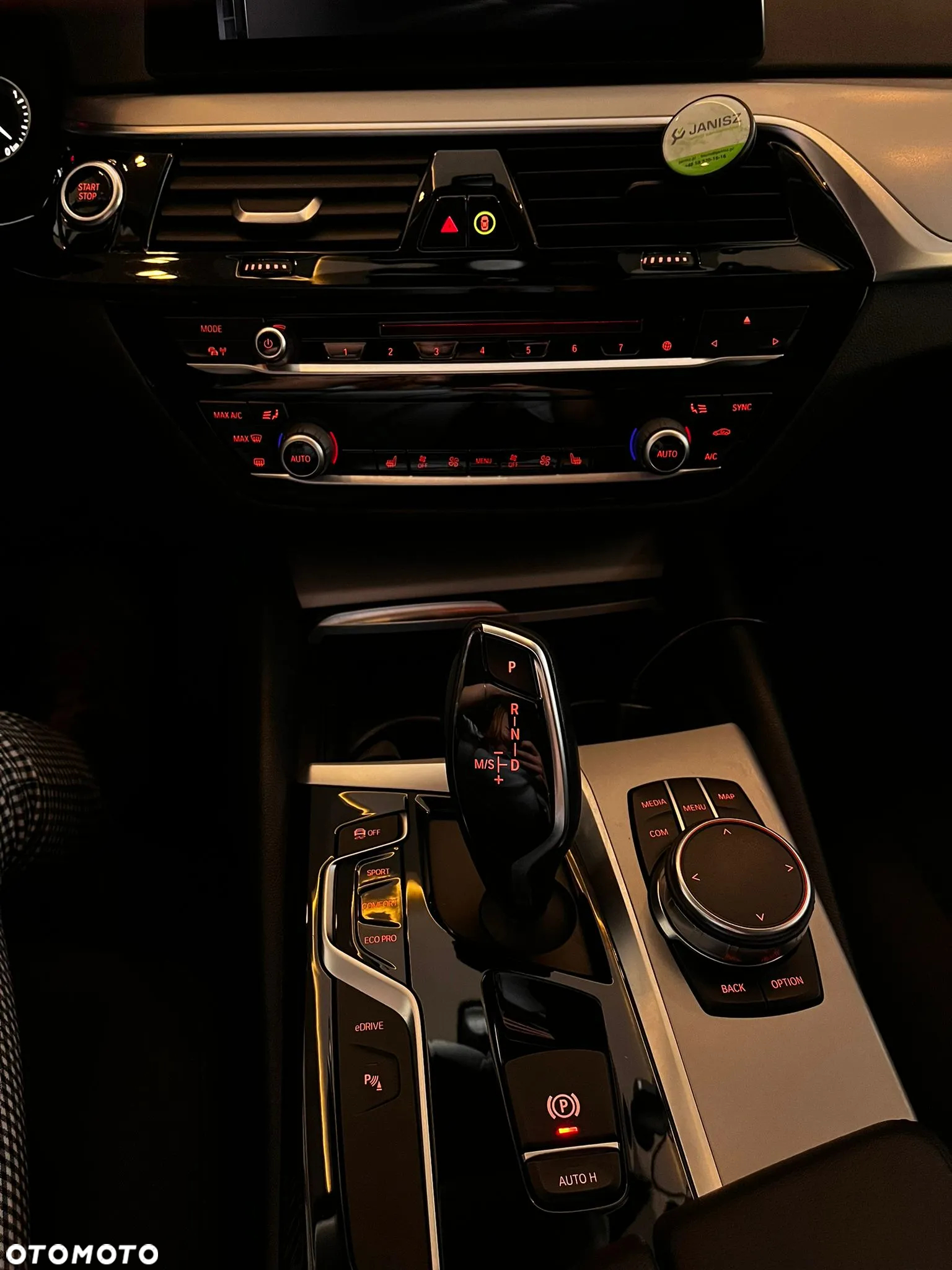 BMW Seria 5 530e iPerformance - 14