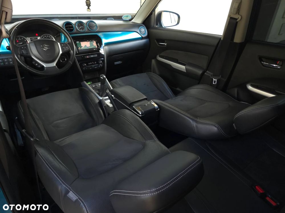 Suzuki Vitara 1.6 Premium 4WD - 28