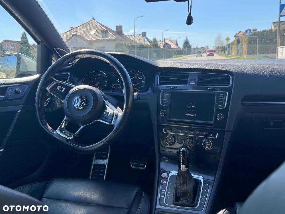 Volkswagen Golf - 12