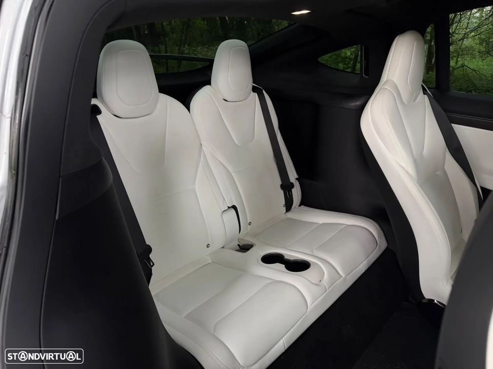 Tesla Model X 100D - 14